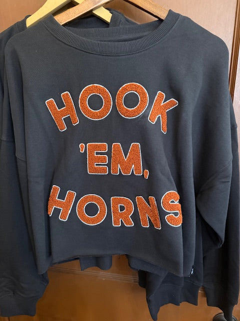 Hook 'Em Horns Crop Patch Sweatshirt