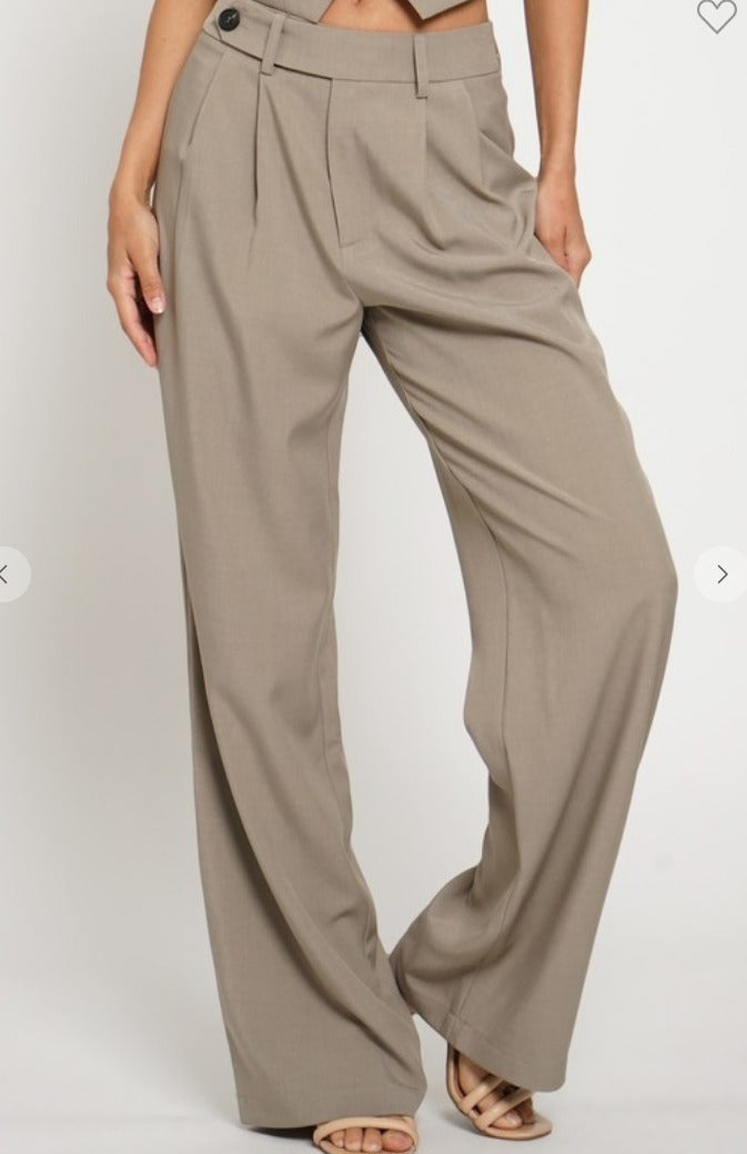 Mushroom Pleated Trousers - KC Outfitter